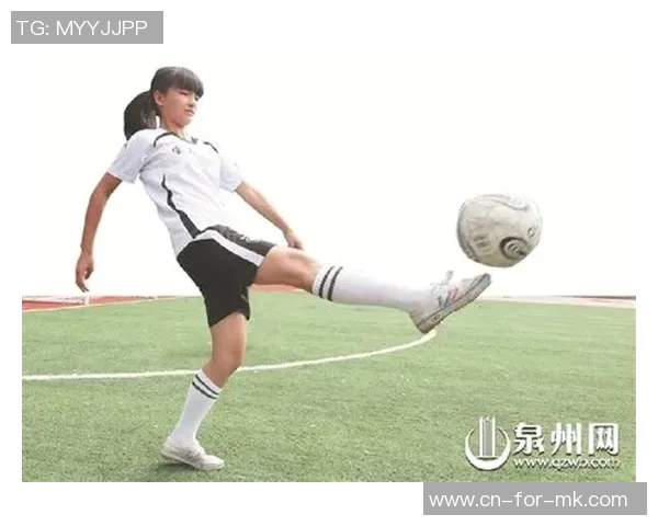 少女足球bt：青春热血与梦想交织的绿茵场上奋斗故事